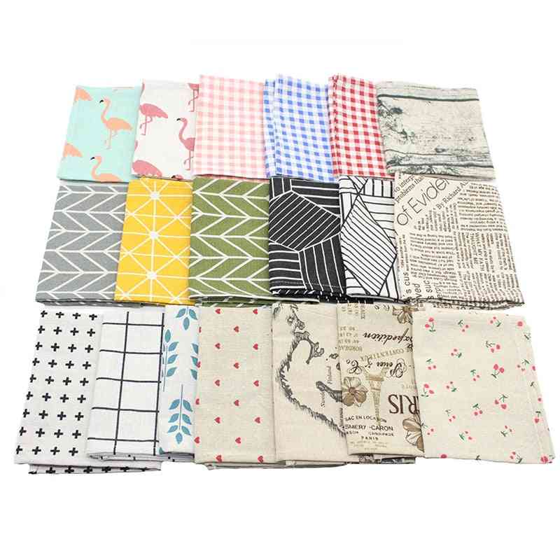 Plaid Cotton Fashion Style Fabric Table Mats , Napkins Simple Design Tableware