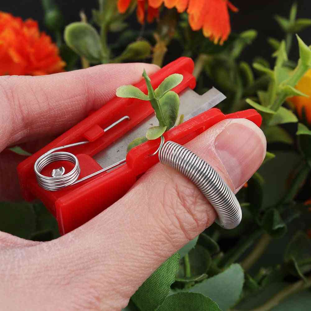 Multifunction Garden Pruner, Fruit Picking Device , Thumb Knife Cutting Blade, Rings Finger Protector