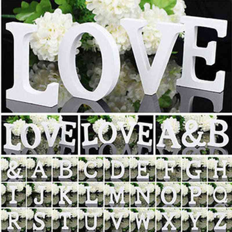 Hvide træ engelske alfabet bogstaver - fritstående hjerte bryllupsdekor