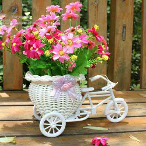 Almacenamiento de cesta de flores de diseño de bicicleta de triciclo blanco plástico, macetas de decoración de fiesta