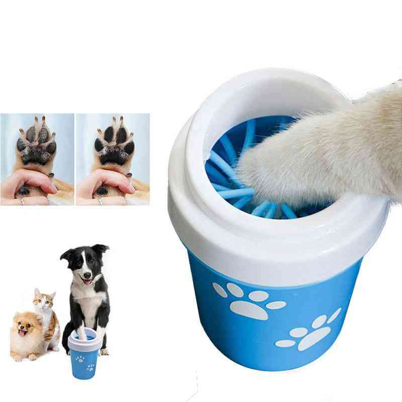 Portable Pets Paw Cleaner Cup With Soft Silicon Brush