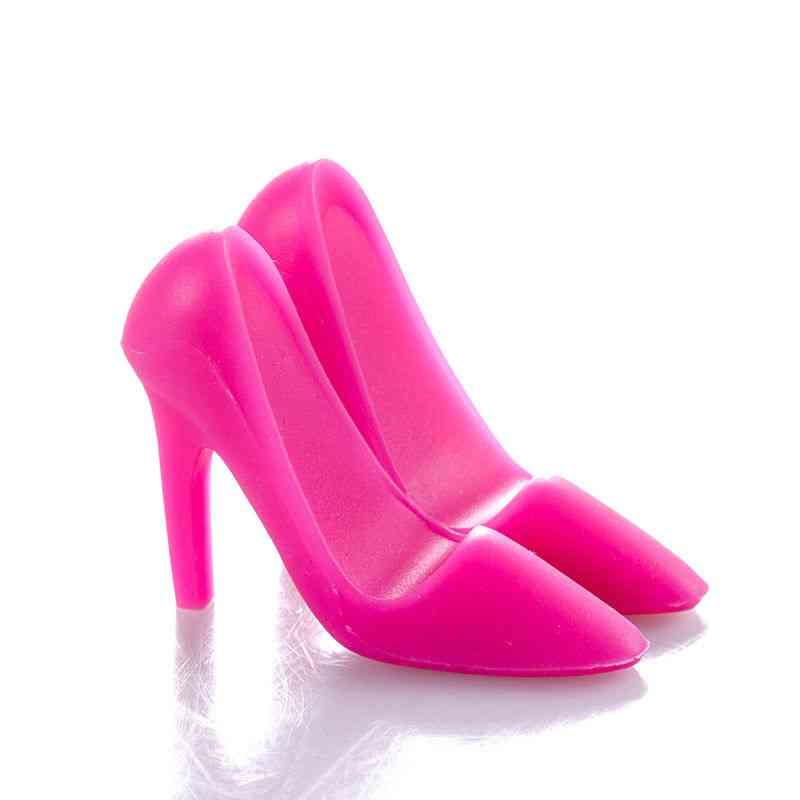 Support de téléphone portable universel en silicone en forme de sandale à talons hauts pour femmes