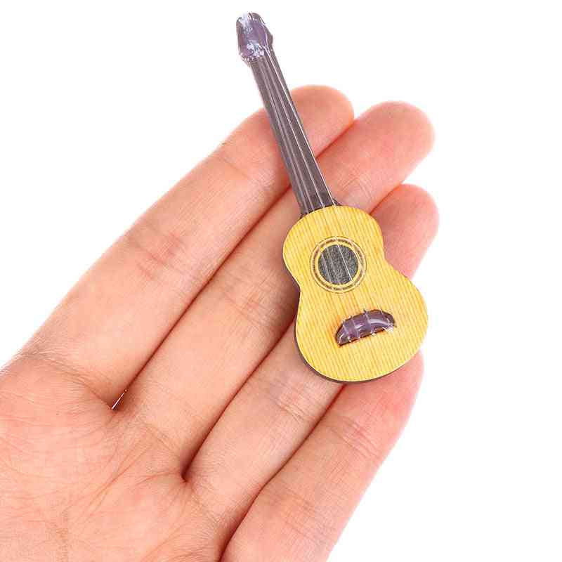 Cute 1pc Guitar- Accessories Dollhouse Miniature Instrument Part For Home Decor Kid Wood Furniture Craft Ornament 1/12 Scale