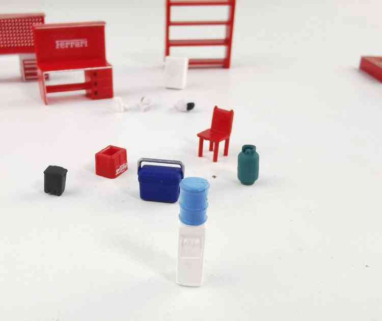 Set di scene modello 1/64, scaffale da tavolo, sedia, scala, garage dell'acqua, strumento di manutenzione per riparazione automatica (rosso) -