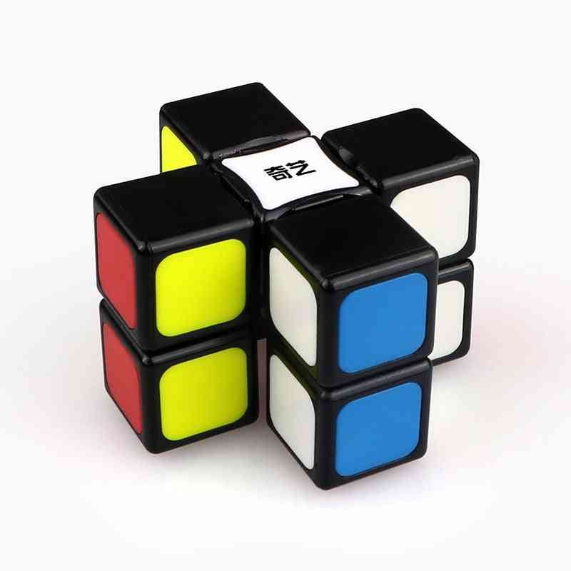Qiyi 133 magische Geschwindigkeit 1x3x3 Würfel - professionelle Rätsel magisches Quadrat Anti-Stress-Spielzeug für Kinder - schwarz