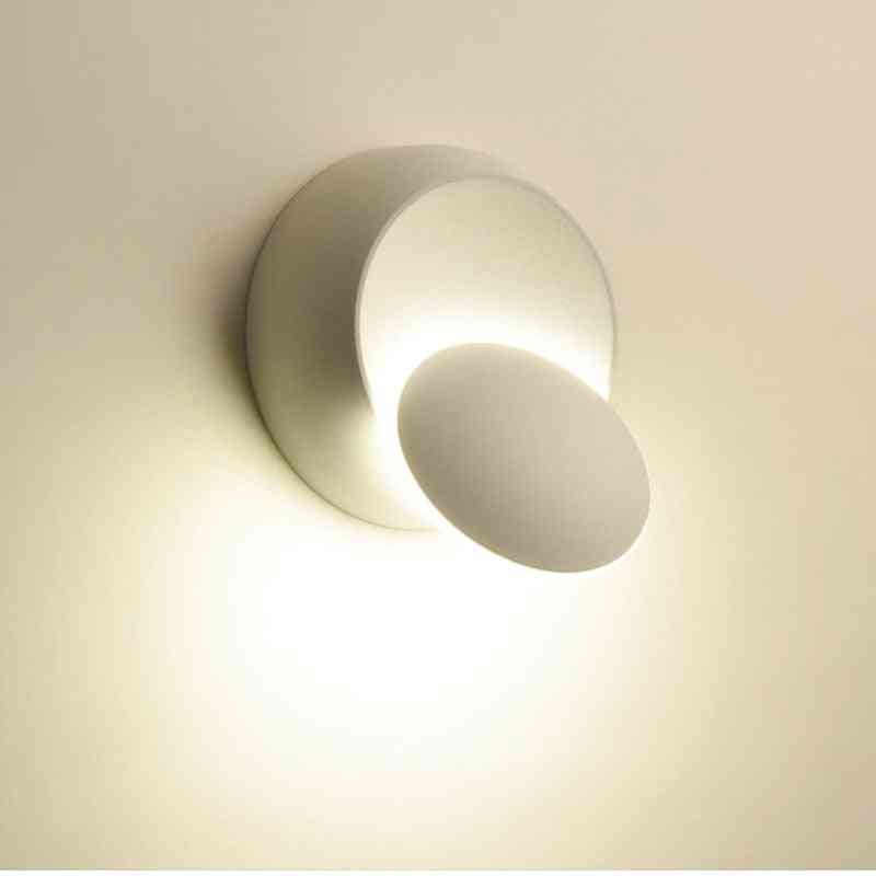 מנורת קיר עגולה מעברית יצירתית, מודרנית, מעבר עם סיבוב 360 מעלות ומתכווננת - מעטפת לבנה / לבן