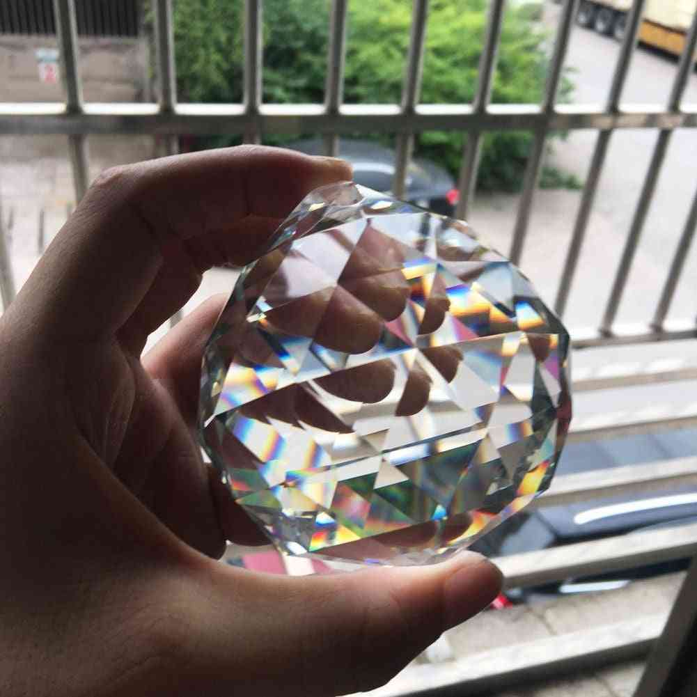 Prisme de sphère de boule de cristal suspendue Feng Shui de 50 mm pour pendentif Rainbow Suncatcher