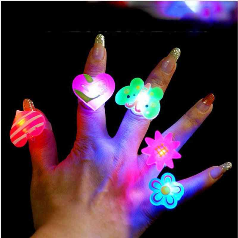 Led izzó ujjgyűrűk - világító villogó játékok gyerekeknek