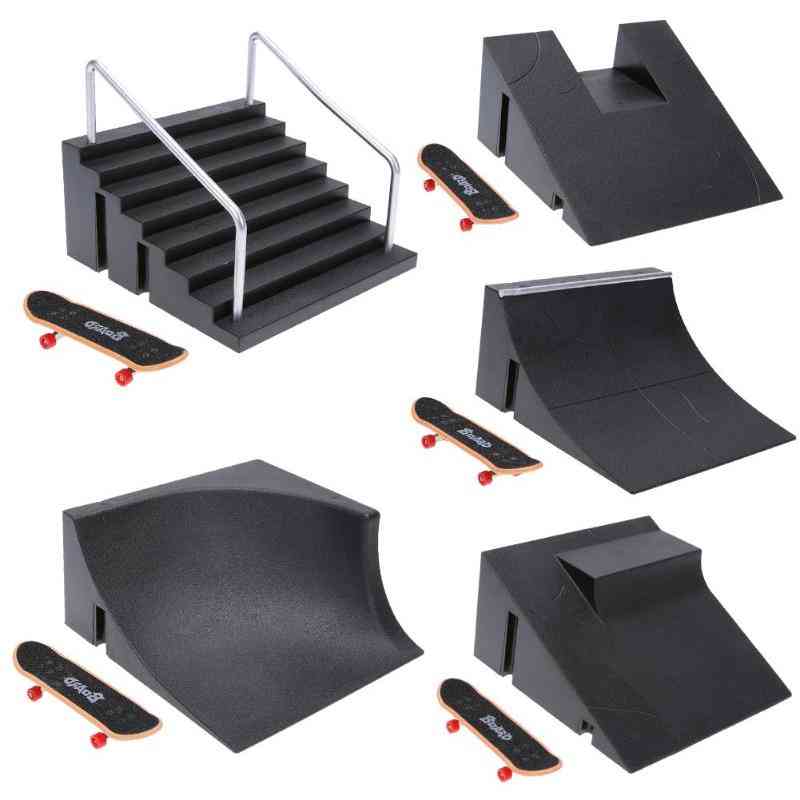 Finger Skating Board With Ramp-training Games