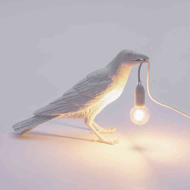 Design nordique led petit oiseau led lampes de table moderne résine corbeau lampe de bureau pour étude chambre décor à la maison art luminaires - un style noir