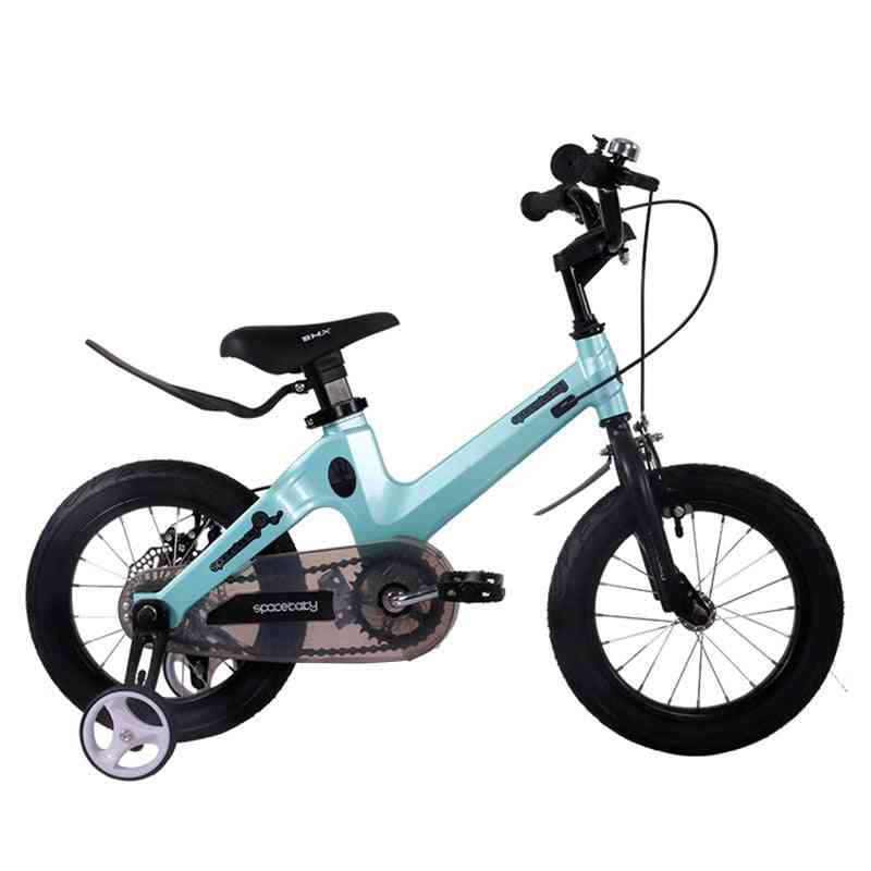 Detský detský bicykel, bicykel, chlapec jazdiaci s pedálom
