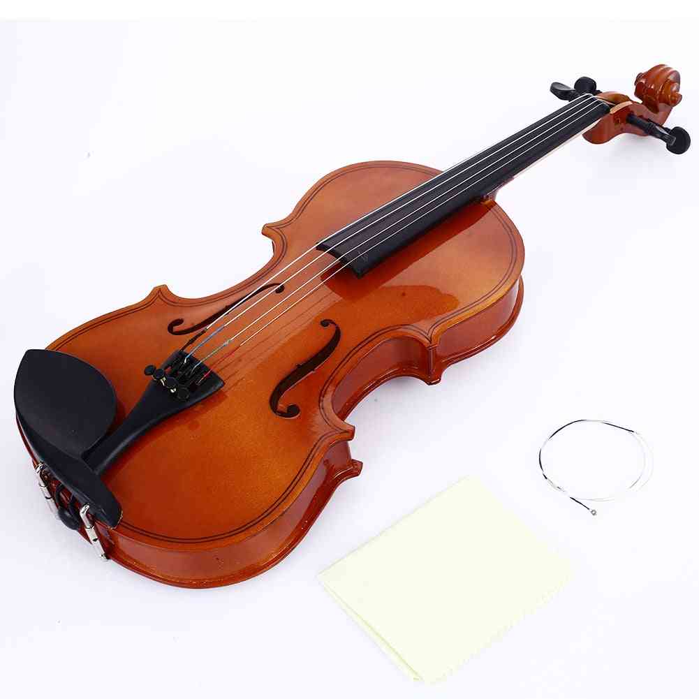 Student glazbe početnik violina sviranje glazbenih instrumenata