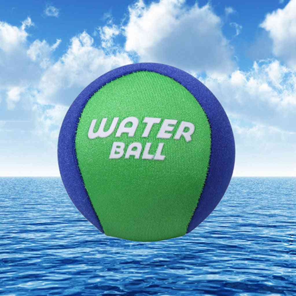 Vannsurfende hoppende baller for svømmespill