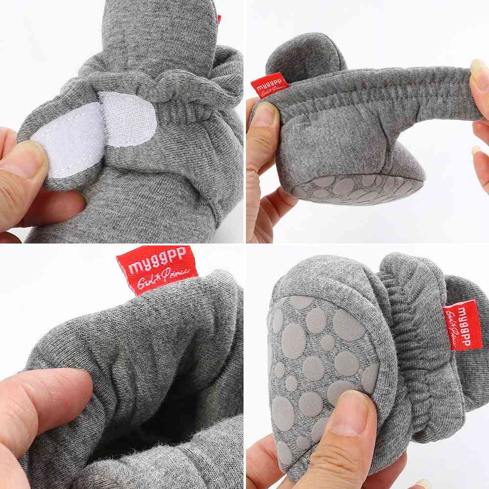 Novorodenecké detské bavlnené pohodlné mäkké protišmykové teplé detské ponožky do postieľky