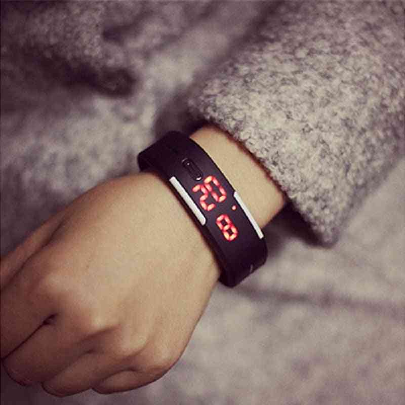 Charming Wristwatches Silicone Led Sports Bracelet Touch