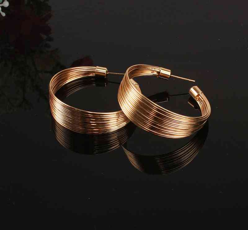 Torques de fio de metal da moda - colares, pulseira, brincos, conjuntos de anéis