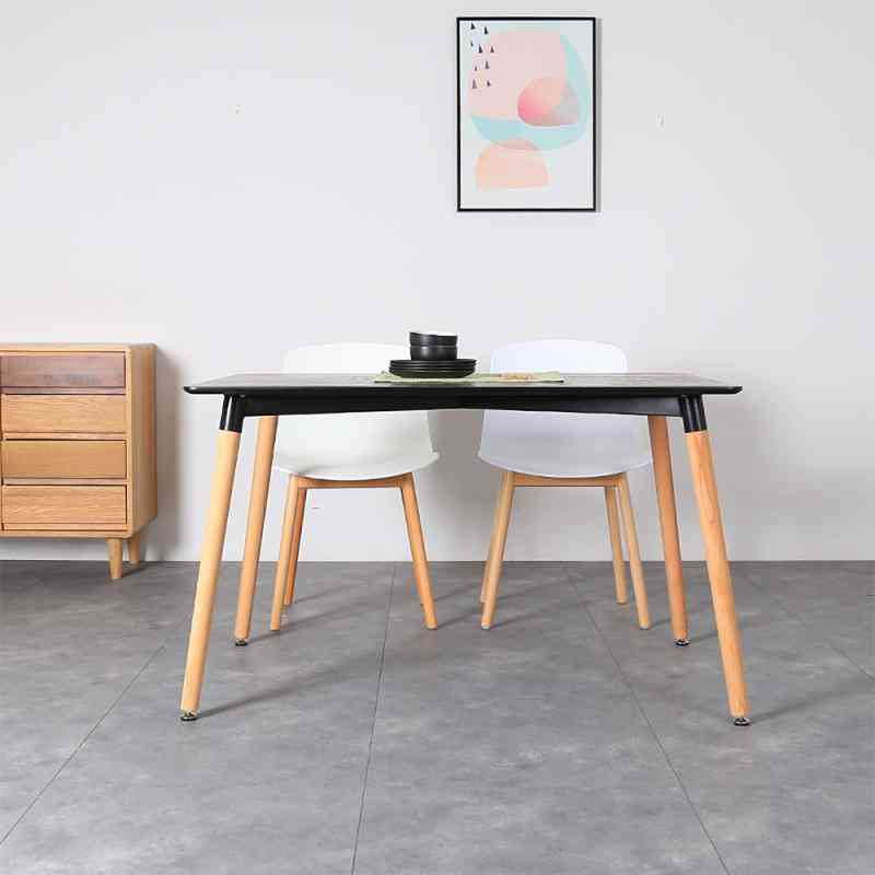 Nordisk minimalistisk stil, matbord