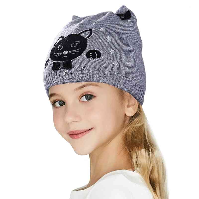 Roztomilá zimná zimná čiapka s čiapkou pre dievčatko