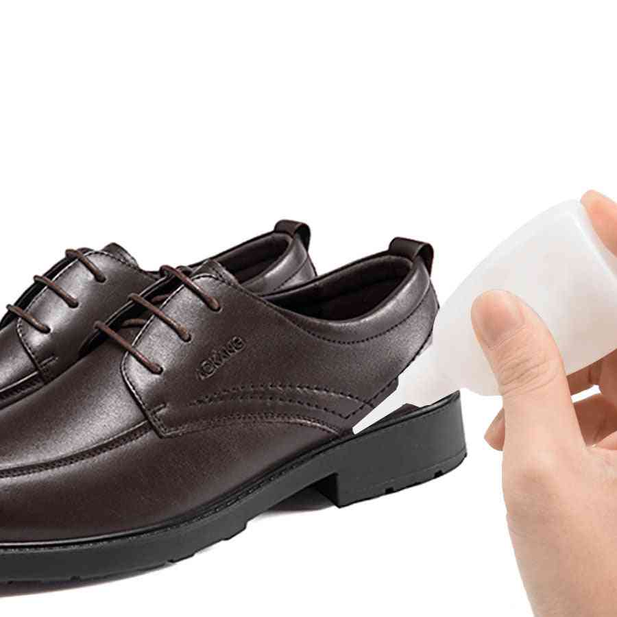 Deminujte super rýchloschnúce lepidlo na kožené topánky
