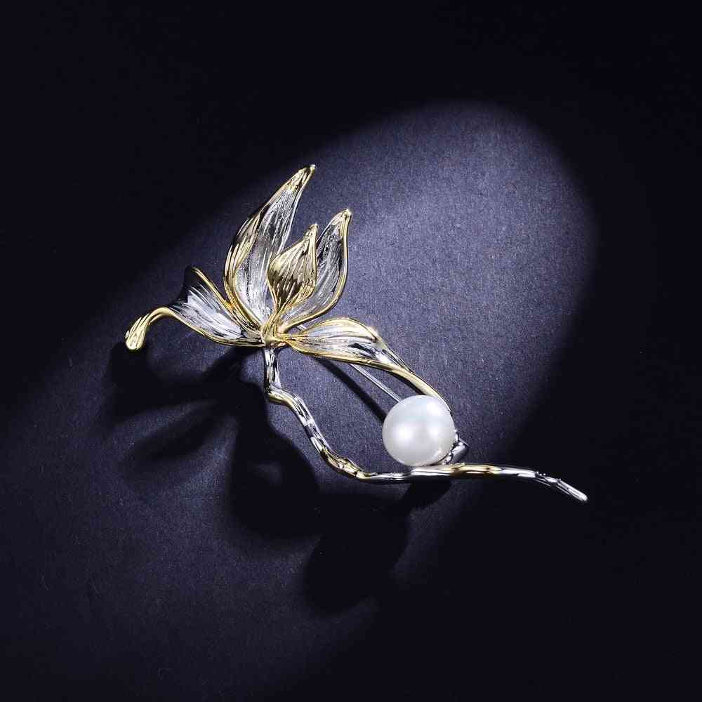 Classic Freshwater Pearl Flower Brooches Female Tulip Silver Color Pin  (silver)