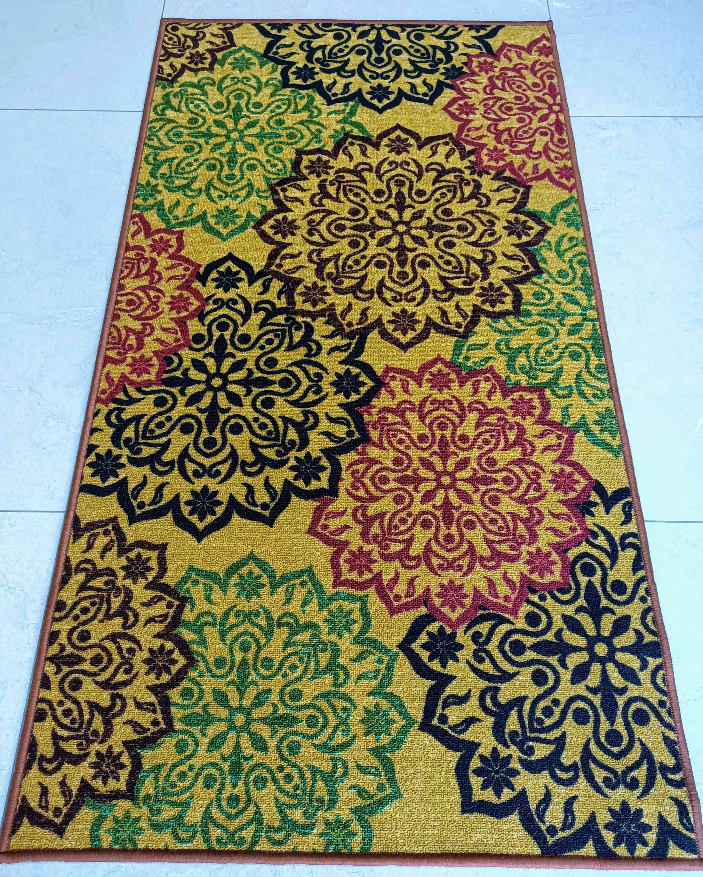 Estilo de decoración dorada, poliéster, alfombra / corredores pequeños antideslizantes