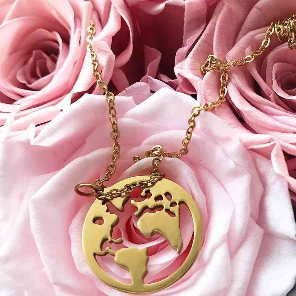 Zlatý náhrdelník „můj svět“ - vyrobený z nerezové oceli