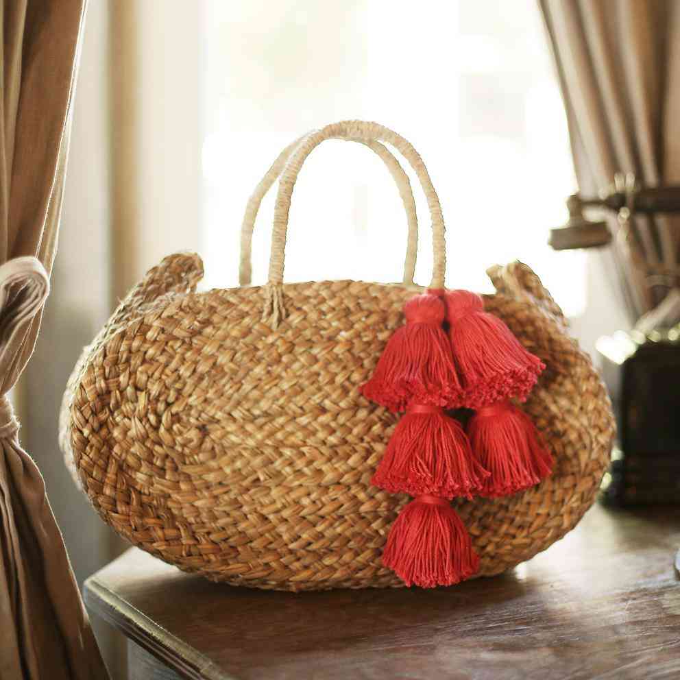 Oval Luna Straw Tote Bag With Tassels