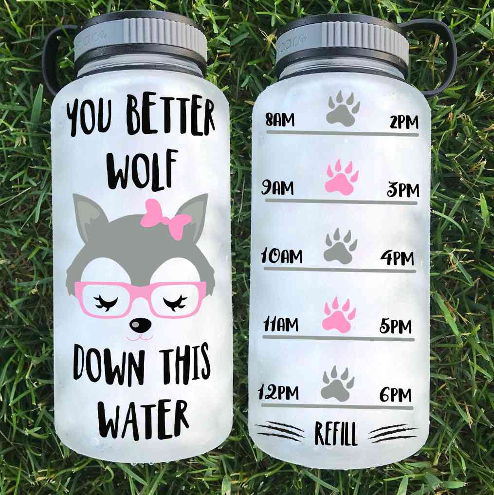 Hellere skal du ulve ned af denne vandflaske