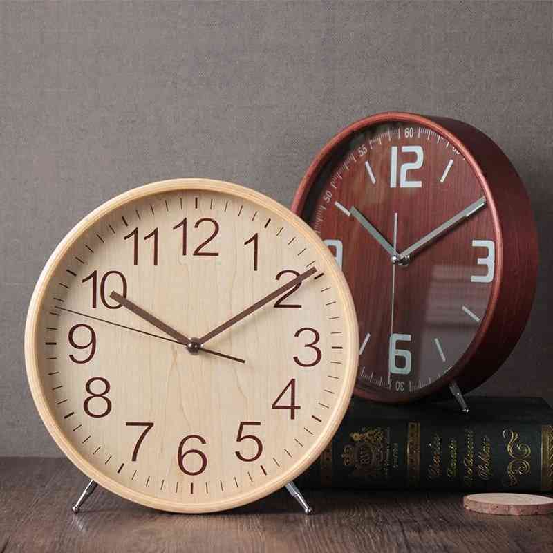 Horloge en bois de style minimaliste