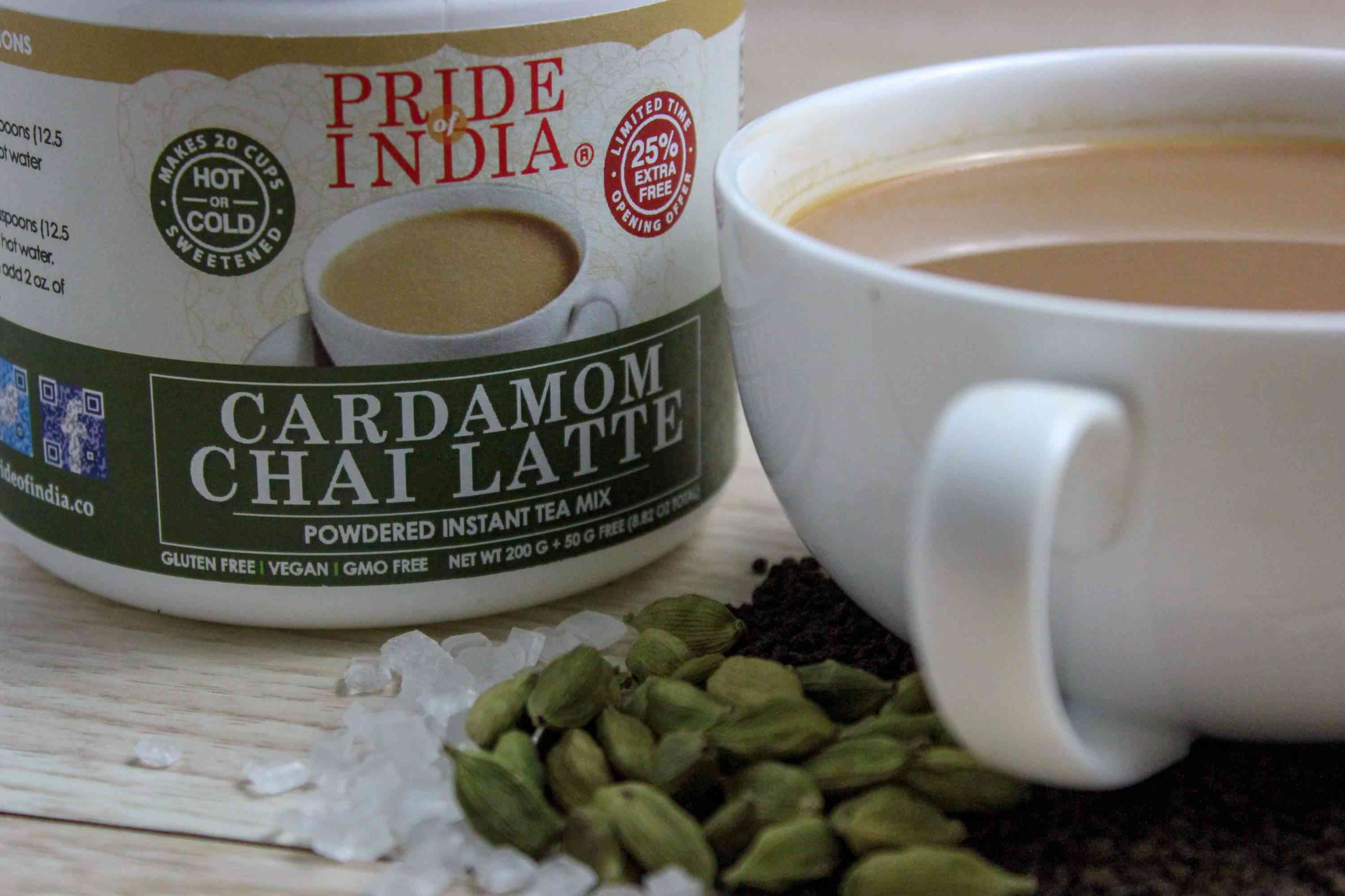 Cardamom chai latte- preamestec de ceai instant pudrat