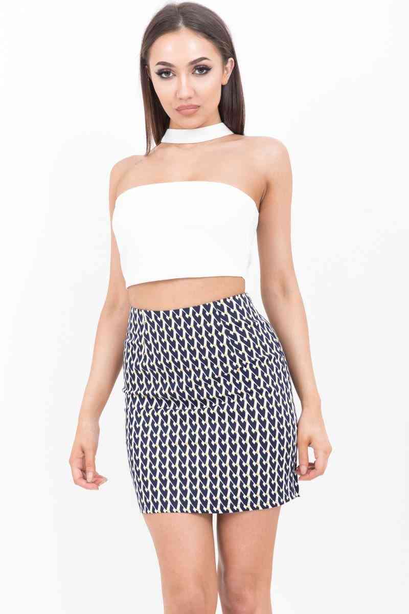 Modro-biela mini sukňa s geometrickým tvarom