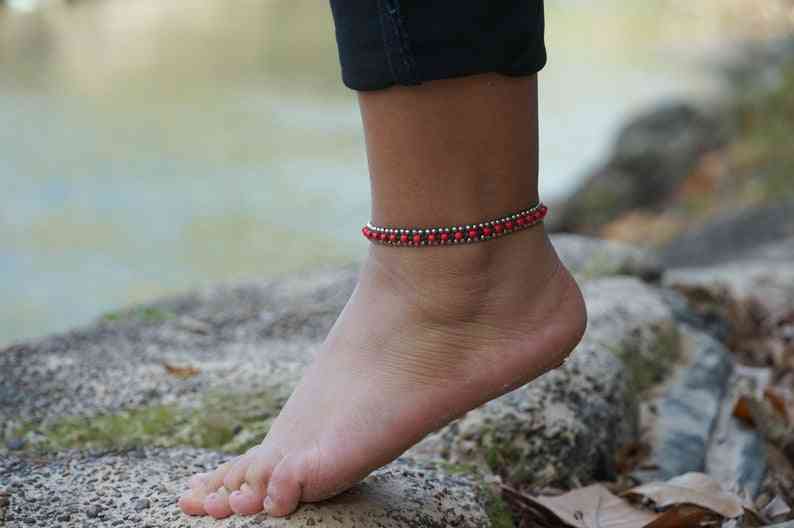 Bracelet de cheville argent boho bande rouge