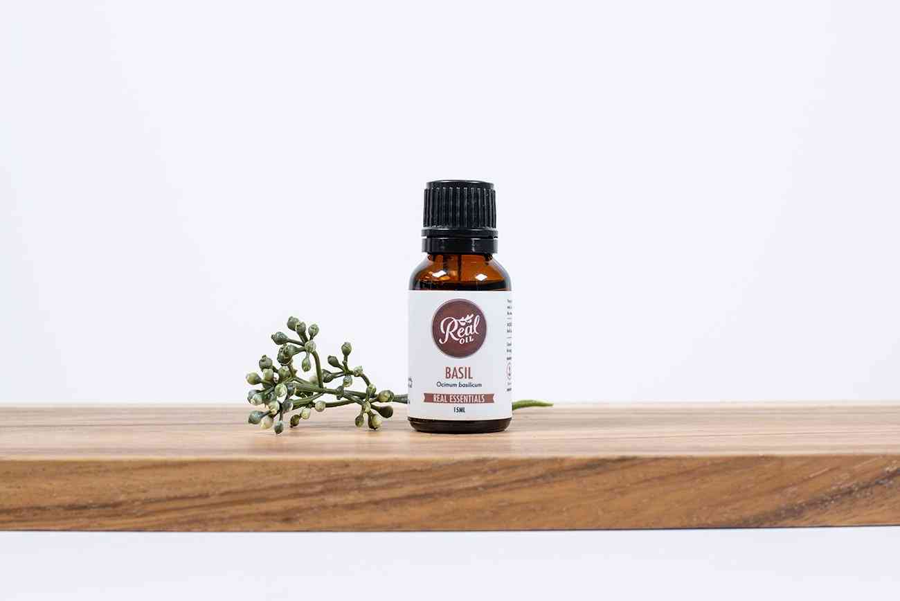 Peppery-herbal Basil Essential Oil