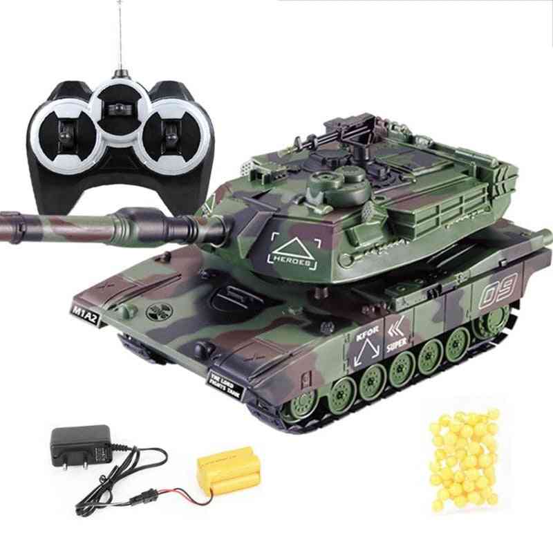 Vojenská vojnová hračka na bojový tank na diaľkové ovládanie