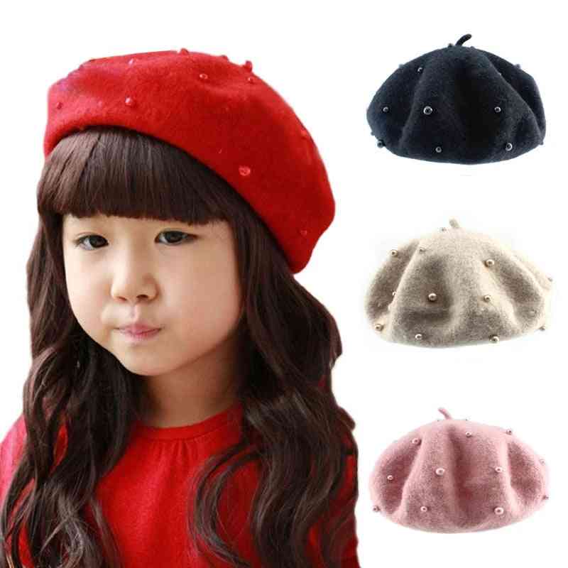 Cukríková farba- vlnené perličky, retro baretková čiapočka pre dievčatko