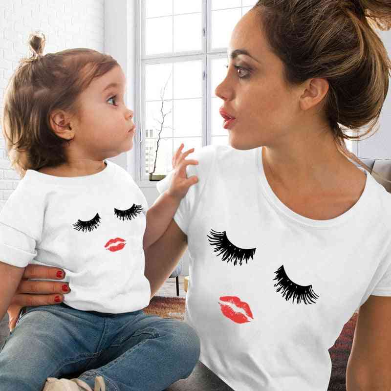 Eye Lashes & Lips Print Mother & Daughter T-shirt Set-1