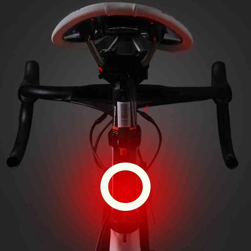 Luce posteriore per bicicletta modalità multi illuminazione modelli carica usb luce bici led