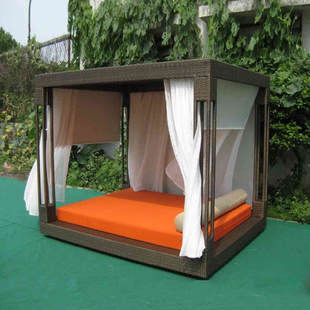Outdoor Furniture- Rattan Daybed Lounge With Canopy Sun Bed