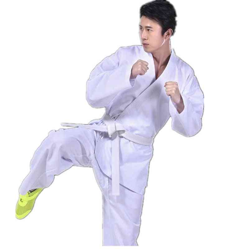 Lapset miehet valkoinen karaten univormu