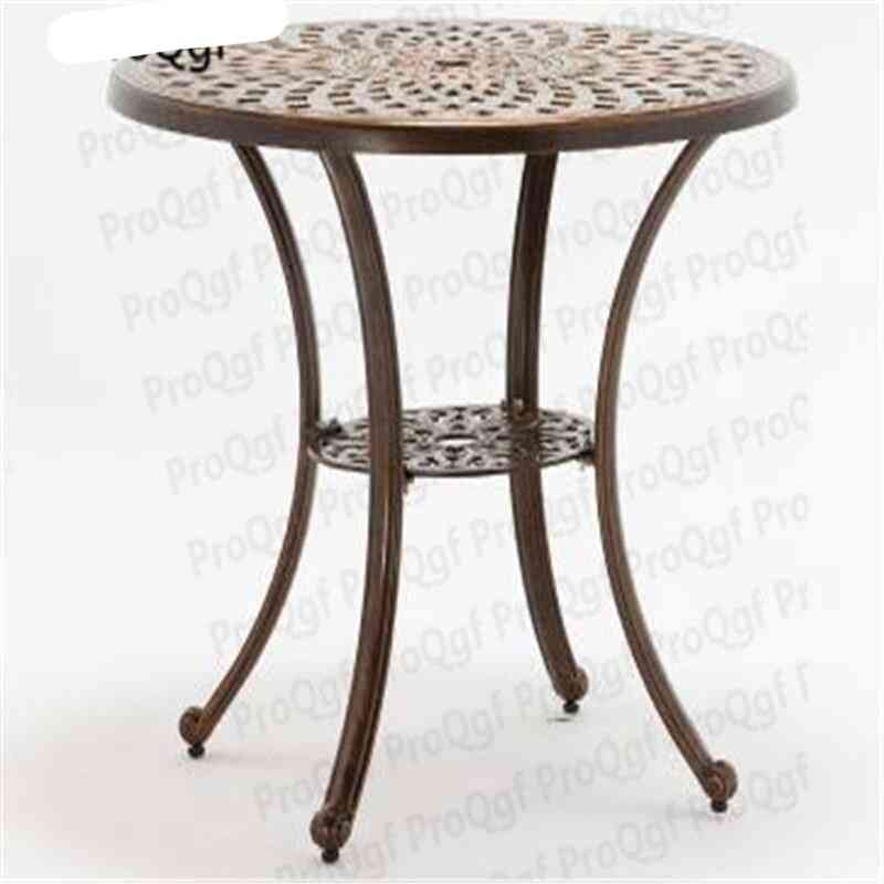 Ngryise  Villadom Star Iron Table