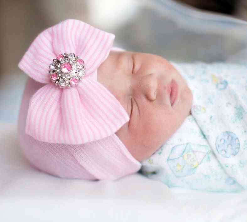 Vauva vauva tyttö poika hattu lippalakki