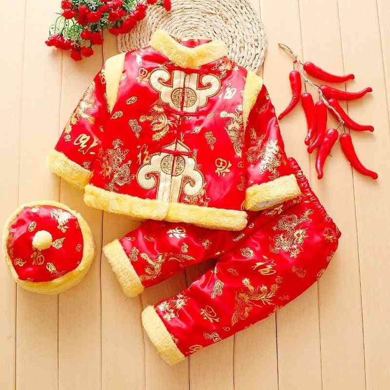 Tang kiinalainen perinteinen puku vastasyntyneelle vauvalle ja