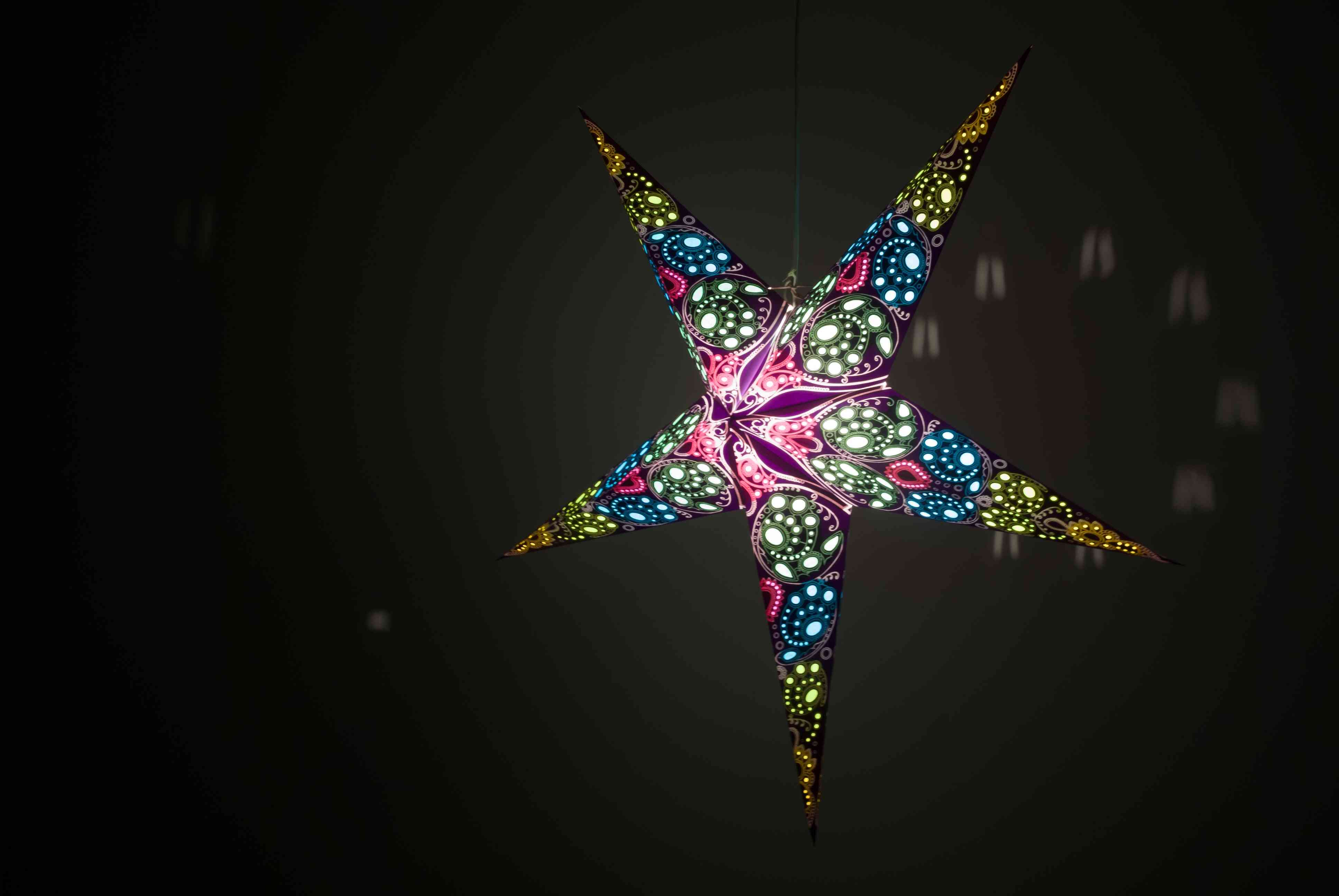 Damask: Violet (xl) - Handmade 5 Pointed Paper Star Lantern
