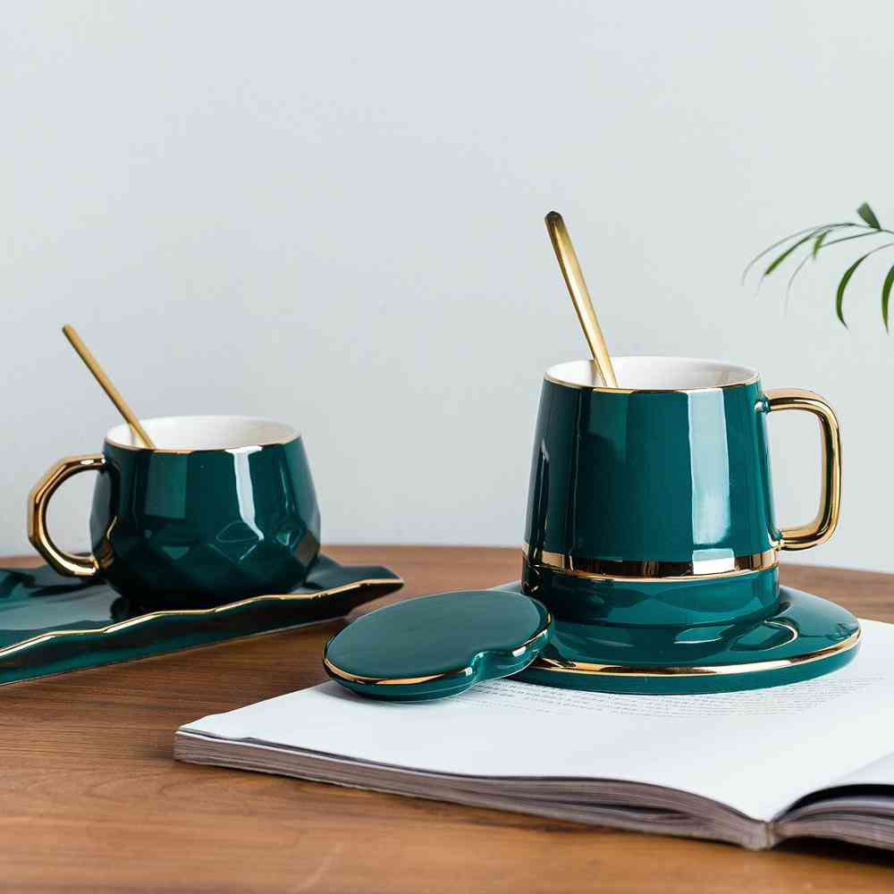 Green Coffee Cup Set With Mat And Lid
