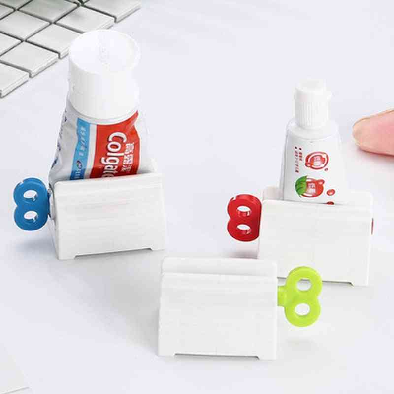 Multifunctional Press Manual Squeezed Toothpaste