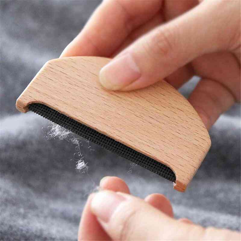 Manual Wooden Garment Care Lint Remover