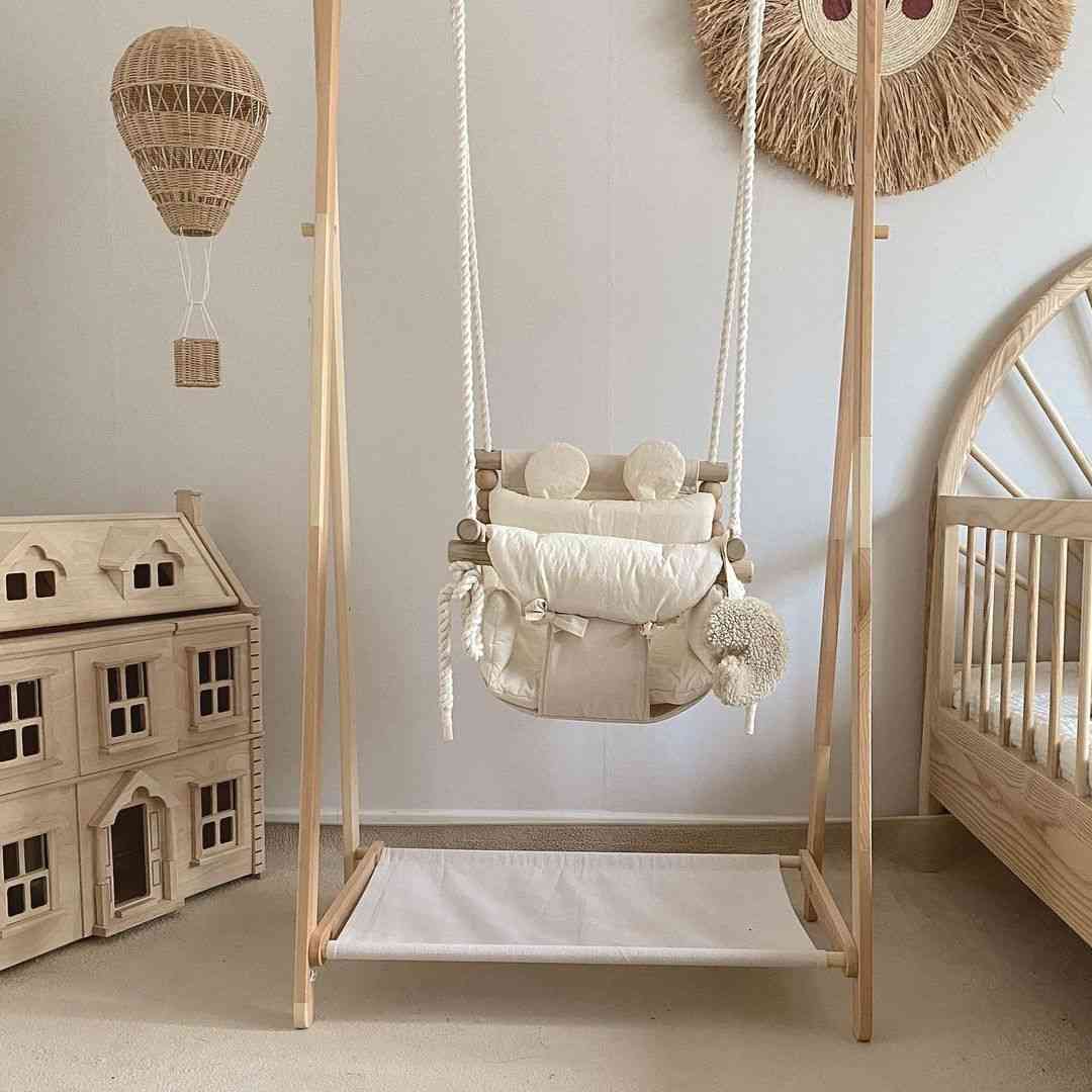 Vauvan keinu tyylinen vauvan kotitalouksien sisätilojen riipputuoli