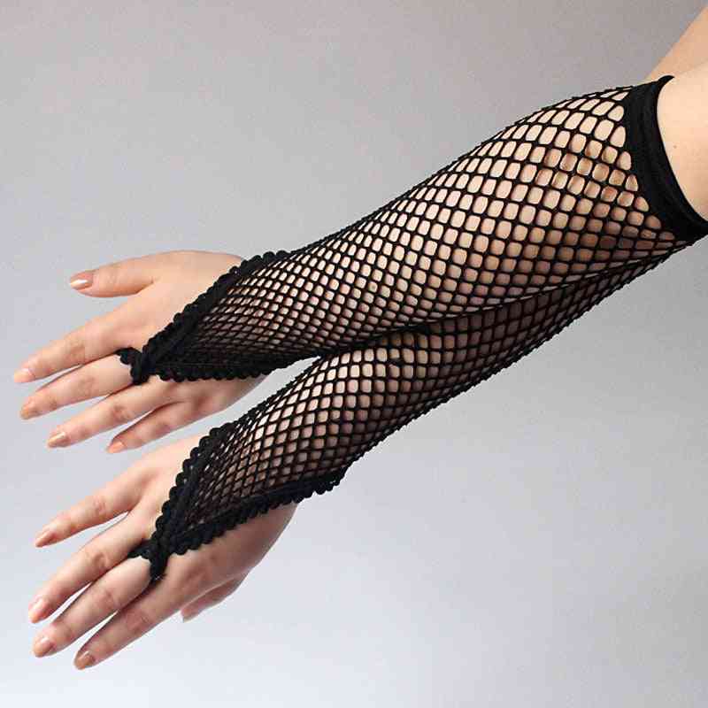 Kvinnliga fingerlösa näthandskar i nät som andas